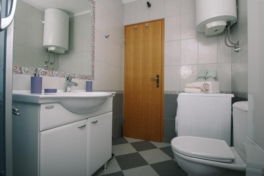 Apartment Lara Kaštel Novi Extérieur photo