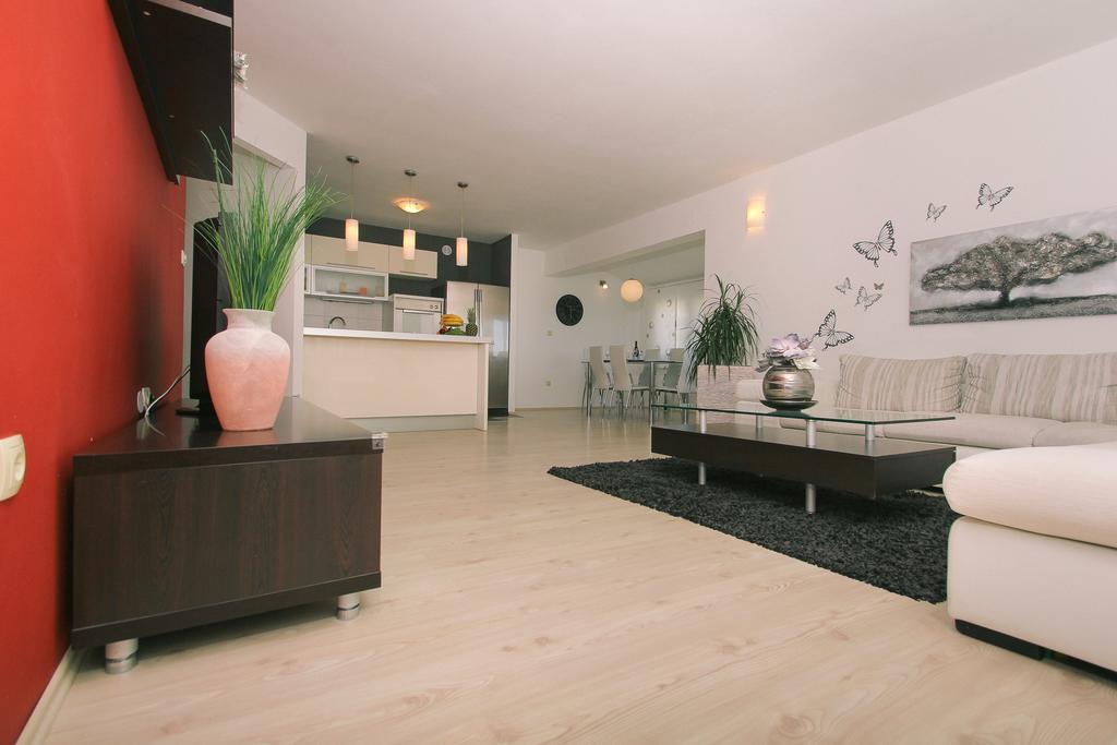 Apartment Lara Kaštel Novi Extérieur photo