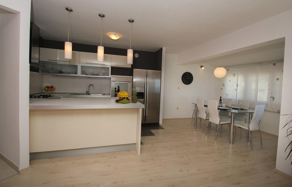Apartment Lara Kaštel Novi Extérieur photo